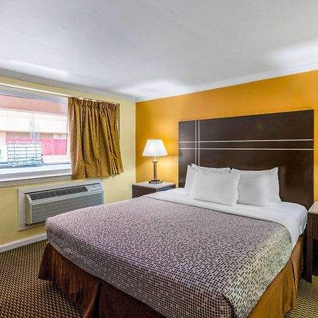 Econo Lodge Beach And Boardwalk Atlantic City Eksteriør bilde