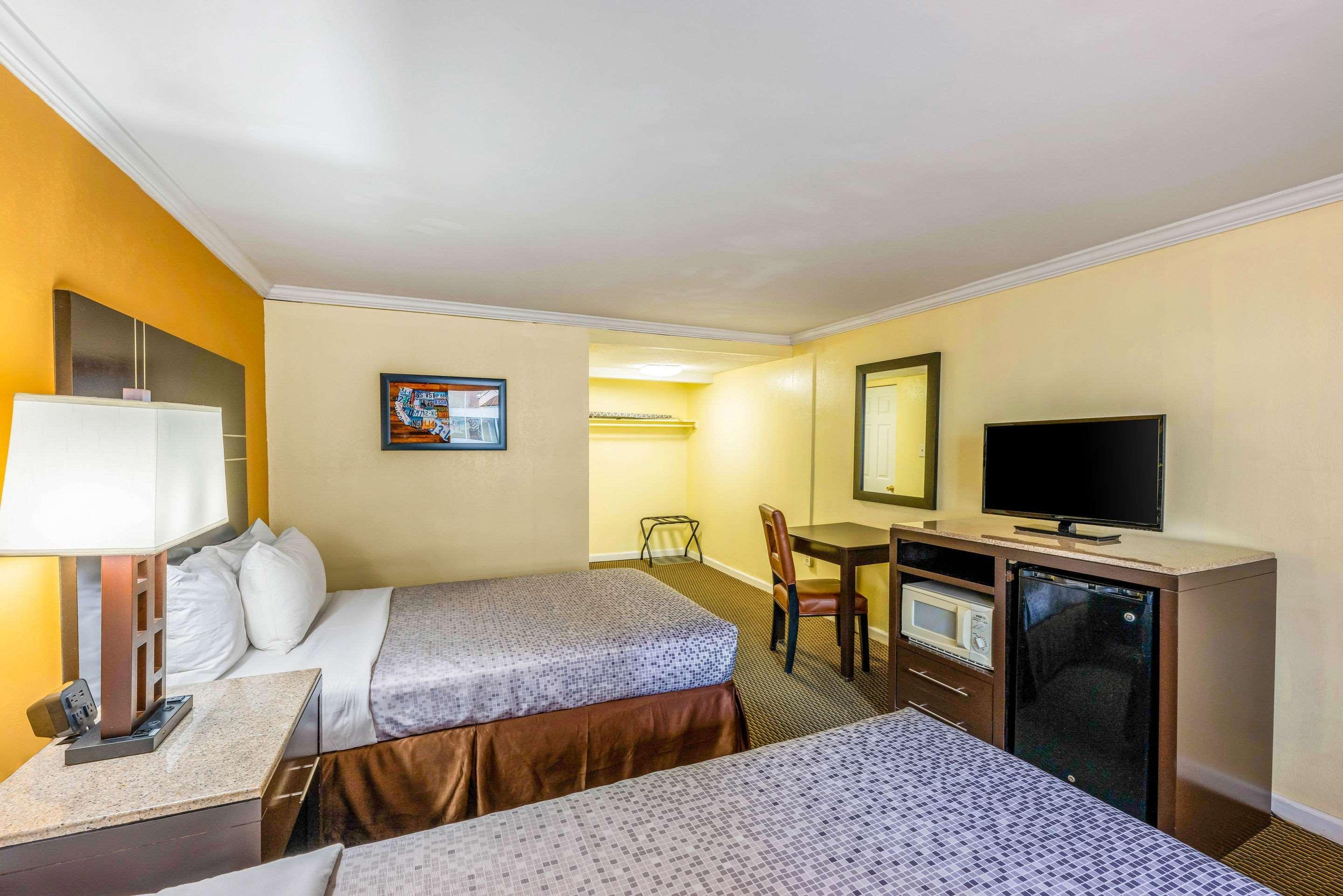 Econo Lodge Beach And Boardwalk Atlantic City Eksteriør bilde